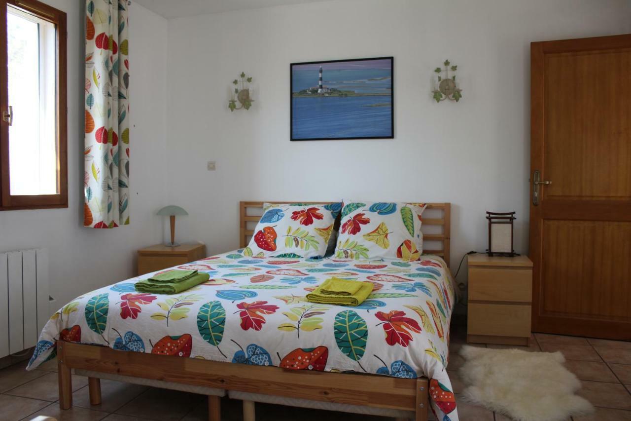 ארל Mas Dou L'Estele Chambre D'Hotes מראה חיצוני תמונה